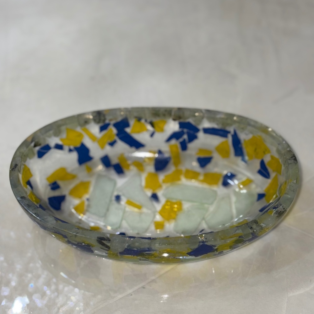Resin oval tray